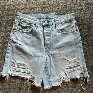 Button fly Levi 501 denim shorts. Size W27